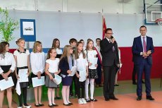 Uroczyste zakończenie roku szkolnego 2017/2018 - Szkoła Podstawowa Nr 3 im. Małego Powstańca w Ząbkach  