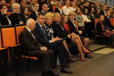 Wręczono Stypendia Prezesa Rady Ministrów dla uczniów rejonu warszawskiego  