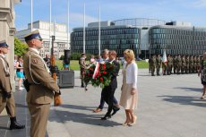 Złożenie kwiatów pod Grobem Nieznanego Żołnierza  