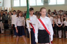 Nadanie sztandaru Szkole Podstawowej w Izabelinie 
