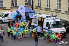 "Mali Bezpieczni" - piknik na dziedzińcu MUW 