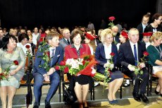 Ślubowanie pierwszoklasistów w Publicznej Szkole Podstawowej nr 4 w Pułtusku (FOT. Archiwum Szkoły Podstawowej nr 4 w Pułtusku)  