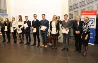 Wręczono Stypendia Prezesa Rady Ministrów dla uczniów rejonu warszawskiego