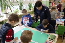 Bezpieczne ferie 2020 - spotkanie z uczniami w warszawskiej szkole  