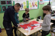 Bezpieczne ferie 2020 - spotkanie z uczniami w warszawskiej szkole  