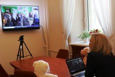 Spotkania z okazji Dnia Dziecka Mazowiecki Kurator Oświaty Aurelia Michałowska rozmawia on-line z przedszkolakami. 