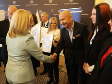 16.12.2025 Honorowe Wyróżnienie MKO "Szkoła czułości, bez obojętności"