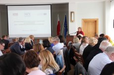 Międzynarodowa konferencja poświęcona zjawisku przedwczesnego kończenia nauki w Warszawie 