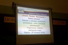 „Uczeń. Rodzic. Nauczyciel – Dobra zmiana" - debata oświatowa w Radomiu (fot.archiwum Publicznego Gimnazjum  Nr 13 z Oddziałami Dwujęzycznymi im. Polskich Noblistów w Radomiu)  